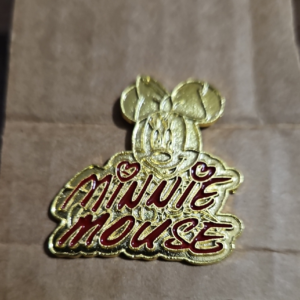 Disney Trading Pin‎ -  Minnie Mouse Character Signatures